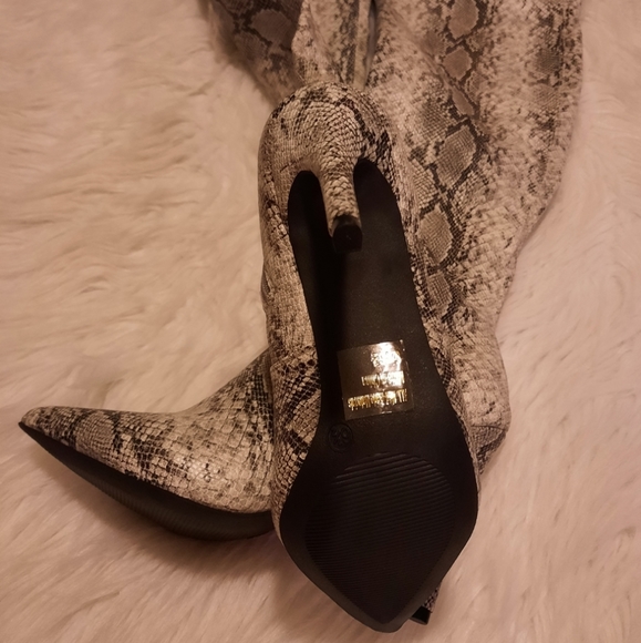 Snake Skin Over the Knee Leather Stiletto Boots - Picture 16 of 16